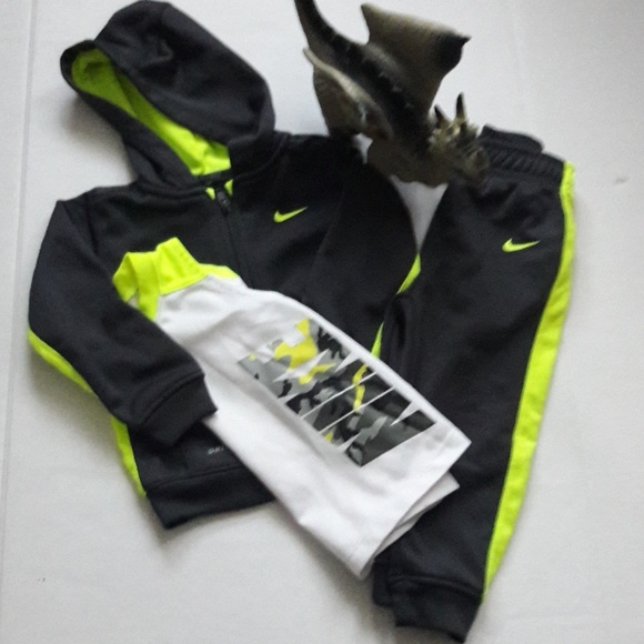 lime green nike tracksuit